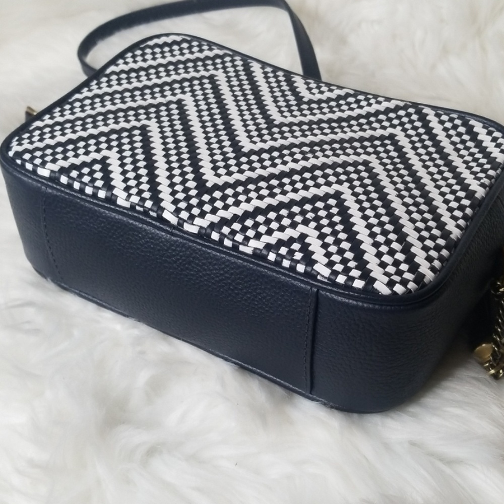 NWT MICHAEL KORS CAMERA BAG WOVEN NAVY CROSSBODY - Picture 5 of 8